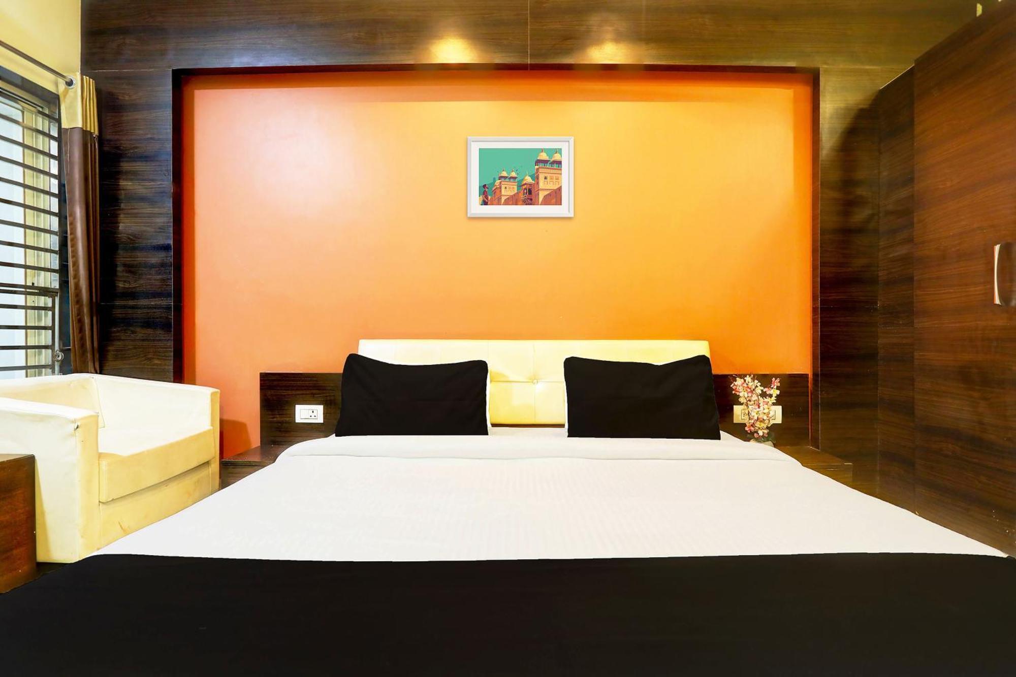 Hotel O Badridham Nagar Ab Road Dewas Екстер'єр фото