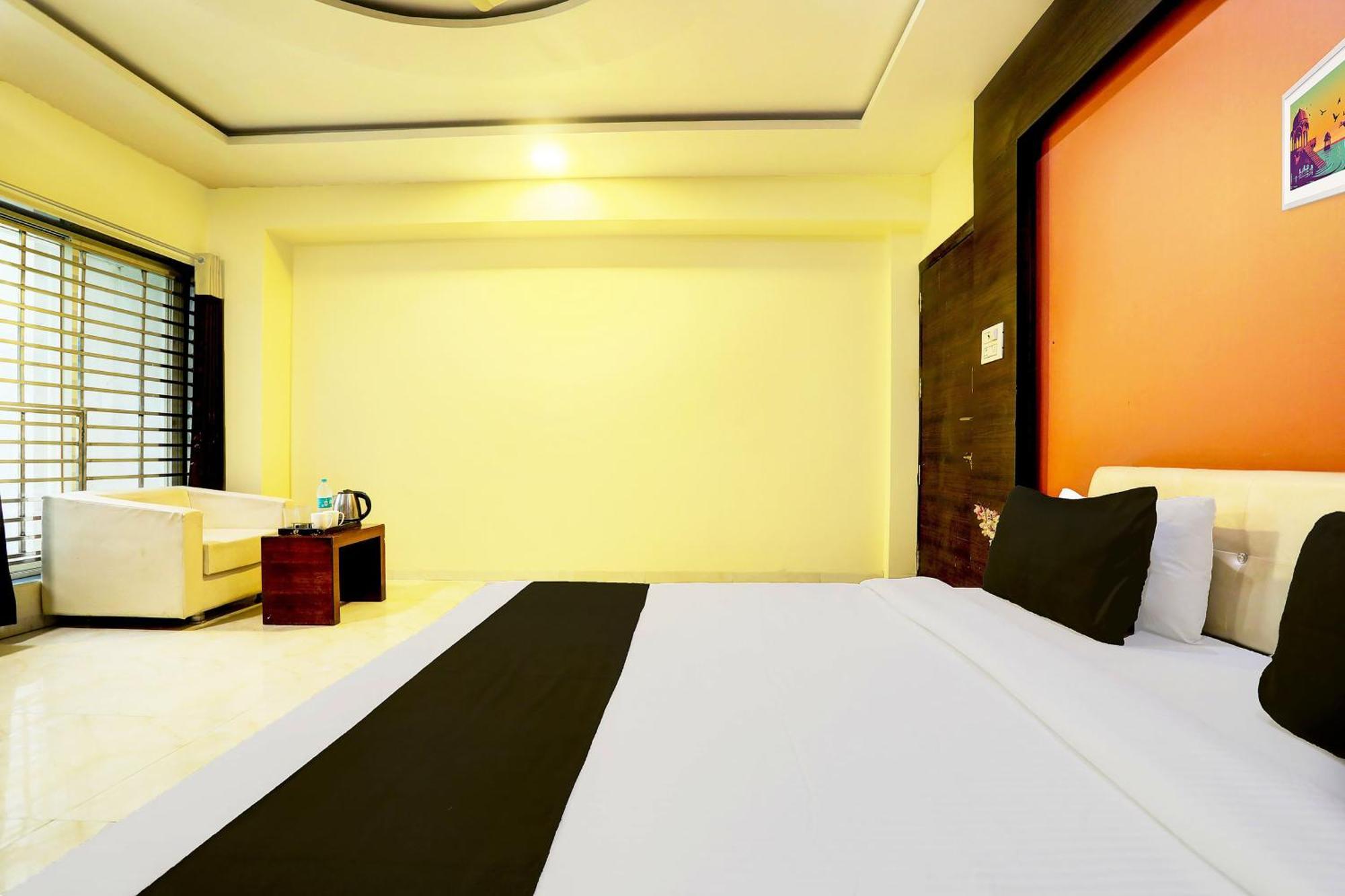 Hotel O Badridham Nagar Ab Road Dewas Екстер'єр фото