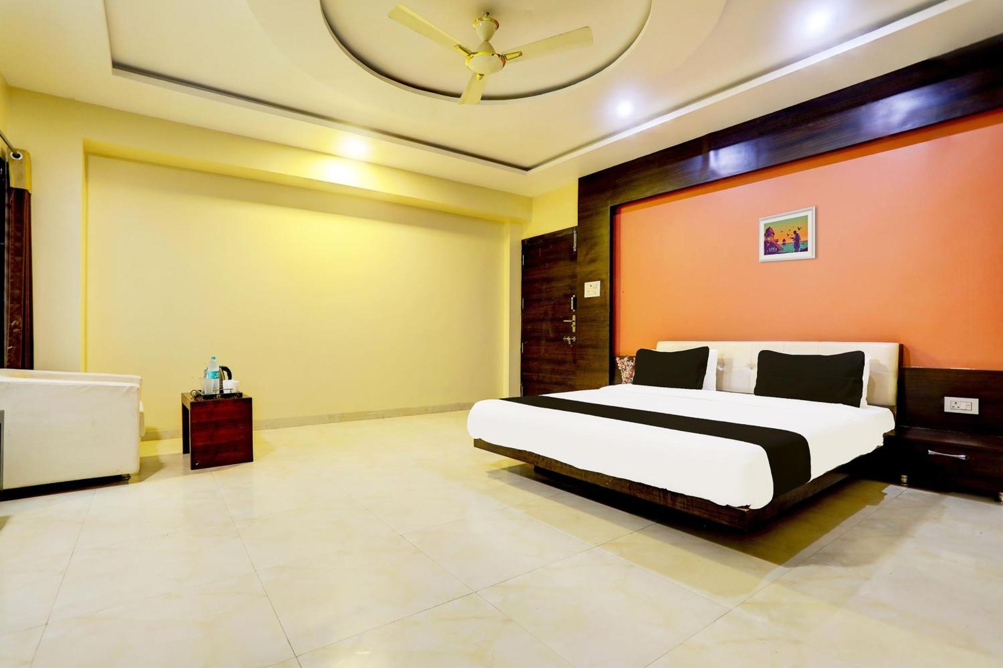 Hotel O Badridham Nagar Ab Road Dewas Екстер'єр фото