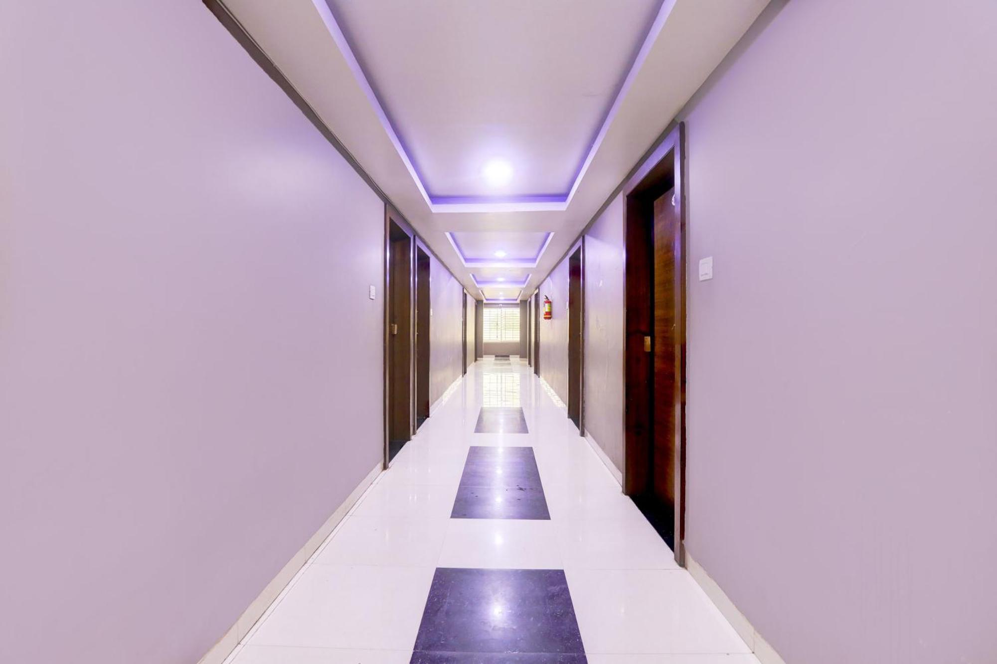 Hotel O Badridham Nagar Ab Road Dewas Екстер'єр фото