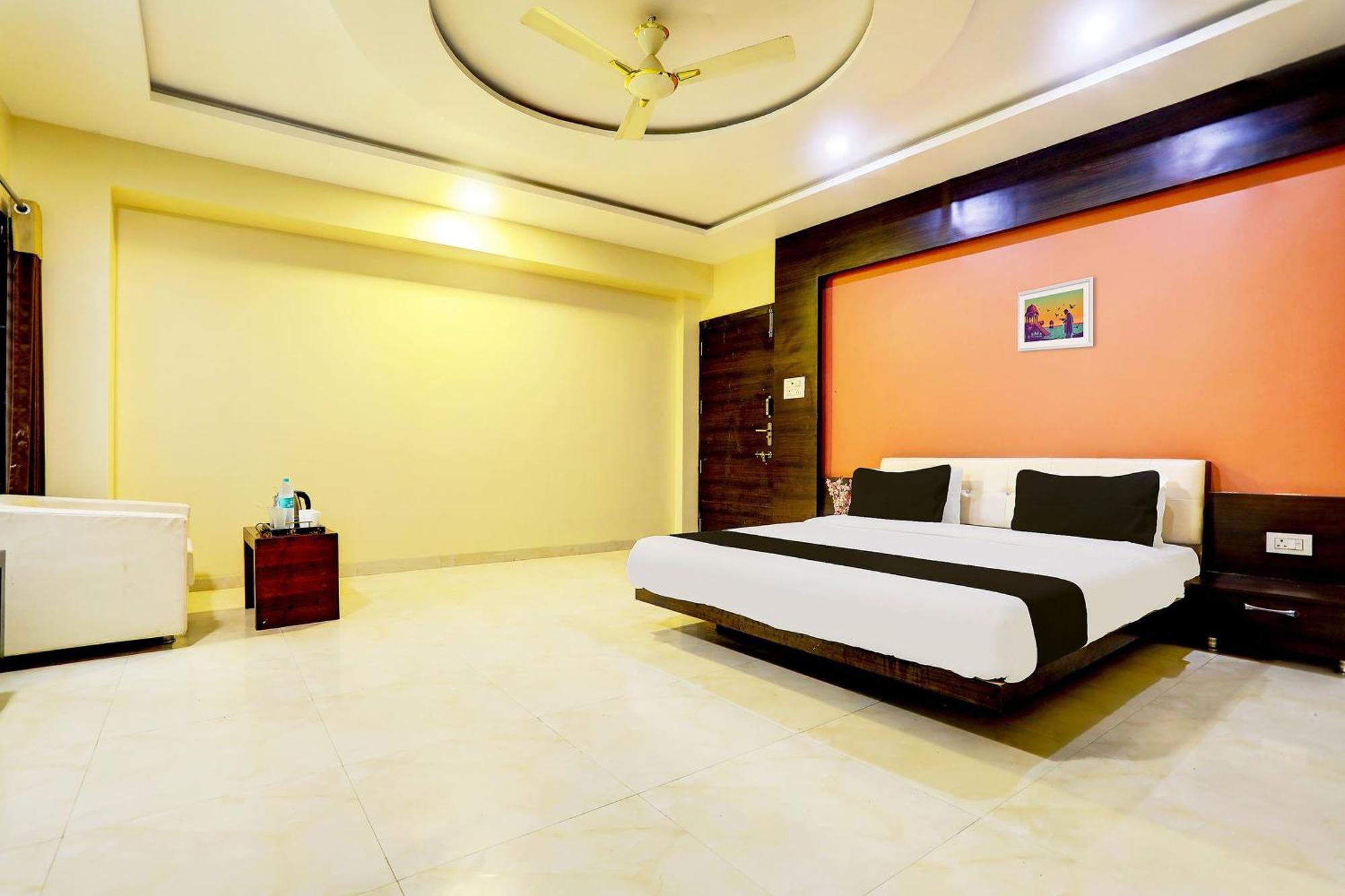 Hotel O Badridham Nagar Ab Road Dewas Екстер'єр фото