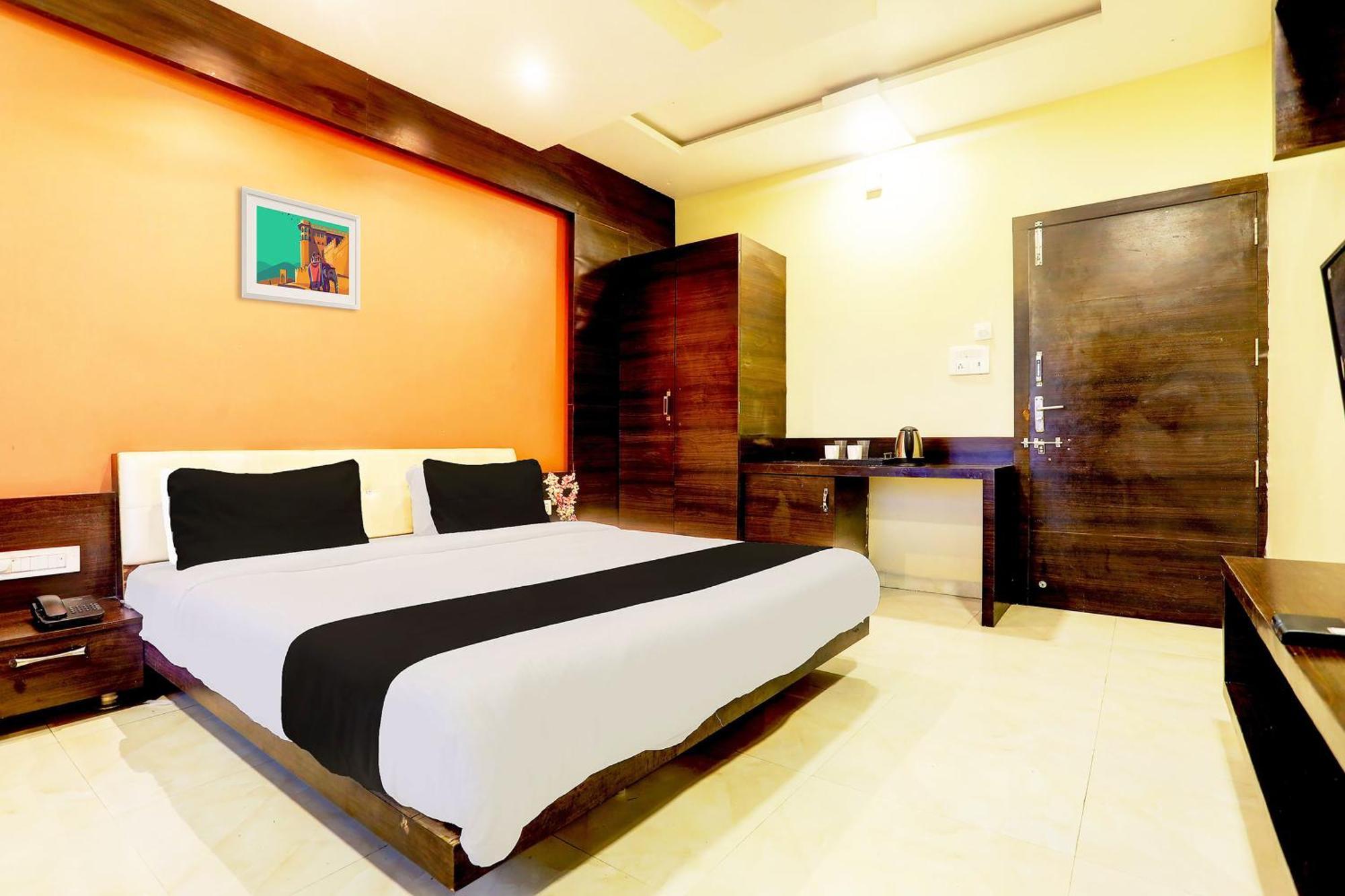 Hotel O Badridham Nagar Ab Road Dewas Екстер'єр фото